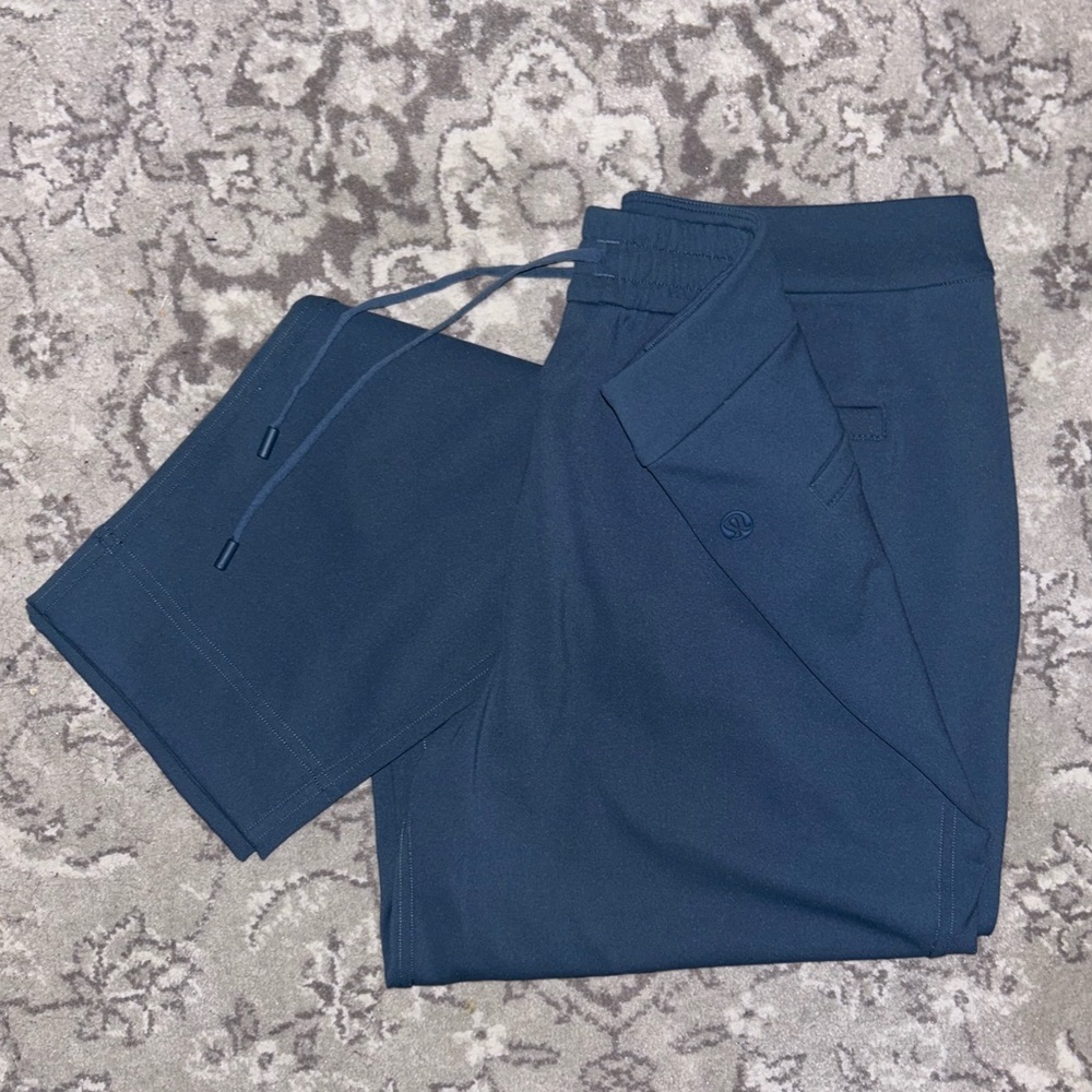 Lululemon Tapered-Leg Mid-Rise 7/8 Pant *Luxtreme - Iron Blue